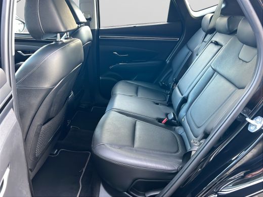 Hyundai Tucson 1.6 T-GDI 265pk PHEV Premium 4WD (299,- p/m Demo Deal!) | Leder | Carplay | Climate | Keyless | N... ActivLease financial lease