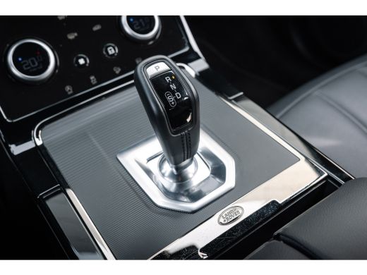 Land Rover Range Rover Evoque P300e AWD R-Dynamic S | Cold Climate | 20 Inch | Dodehoek Assistent | El. achterklep | Keyless Entry ActivLease financial lease