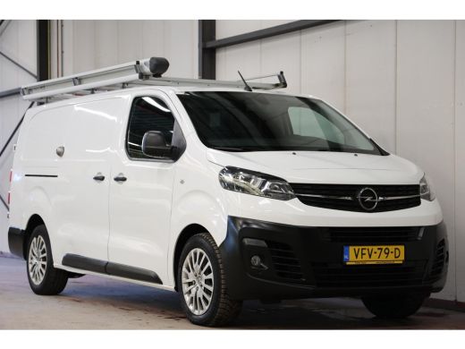 Opel Vivaro 1.5 CDTI L3H1 LANG IMPERIAAL EN TREKHAAK ActivLease financial lease