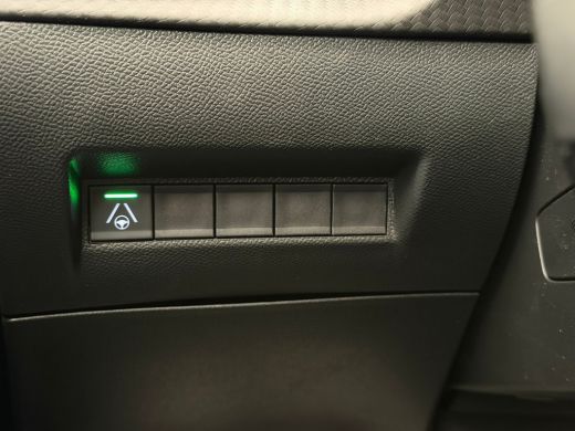Peugeot 208 1.2 Hybrid 145 e-DCS6 GT Adaptive Cruise | Stoelverwarming | Carplay/Android Auto | ActivLease financial lease