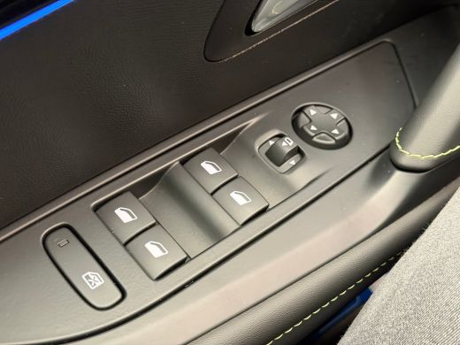 Peugeot 208 1.2 Hybrid 145 e-DCS6 GT Adaptive Cruise | Stoelverwarming | Carplay/Android Auto | ActivLease financial lease