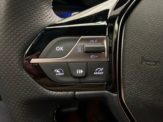 Peugeot e-308 GT 58 kWh Warmtepomp | Stoel massage | Adaptive Cruise | Stoel en stuurverwarming | 360&deg; camera |... ActivLease financial lease