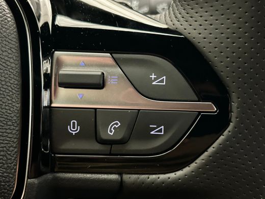 Peugeot e-308 GT 58 kWh Warmtepomp | Stoel massage | Adaptive Cruise | Stoel en stuurverwarming | 360&deg; camera |... ActivLease financial lease