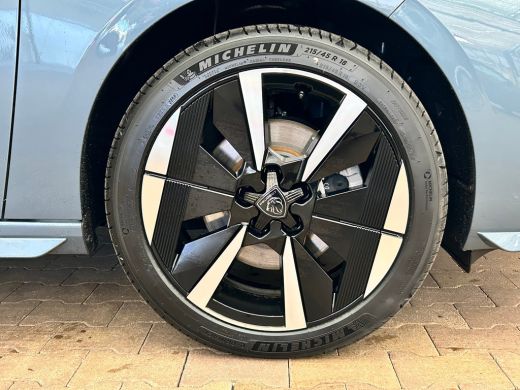Peugeot e-308 GT 58 kWh Warmtepomp | Stoel massage | Adaptive Cruise | Stoel en stuurverwarming | 360&deg; camera |... ActivLease financial lease