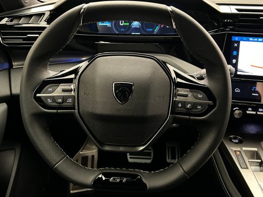 Peugeot e-308 GT 58 kWh Warmtepomp | Stoel massage | Adaptive Cruise | Stoel en stuurverwarming | 360&deg; camera |... ActivLease financial lease