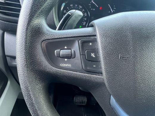 Peugeot Expert 2.0 BlueHDI 180 Long Asphalt | Automaat | Camera | Navigatie | Trekhaak | Enkele Beschadigingen ActivLease financial lease