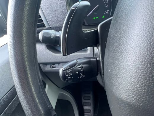 Peugeot Expert 2.0 BlueHDI 180 Long Asphalt | Automaat | Camera | Navigatie | Trekhaak | Enkele Beschadigingen ActivLease financial lease