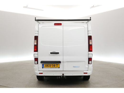 Renault Trafic 2.0 dCi T29 L2H1 | DC | 6-Zits | Airco | Cruise | Navi | Trekhaak | Imperiaal | Parkeersens. ActivLease financial lease