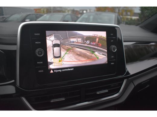 Volkswagen T-Roc 1.5 TSI 150PK R-line | TREKHAAK | STOELVERW. | CAMERA ACHTER | ADAPT. CRUISE | APP. CONNECT | AIR... ActivLease financial lease