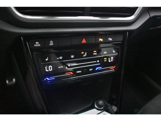 Volkswagen T-Roc 1.5 TSI 150PK R-line | TREKHAAK | STOELVERW. | CAMERA ACHTER | ADAPT. CRUISE | APP. CONNECT | AIR... ActivLease financial lease