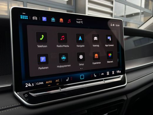 Volkswagen Tayron 1.5 eTSI 110 kW Life | Camera | Stoelverwarming | 7 Persoons | ActivLease financial lease