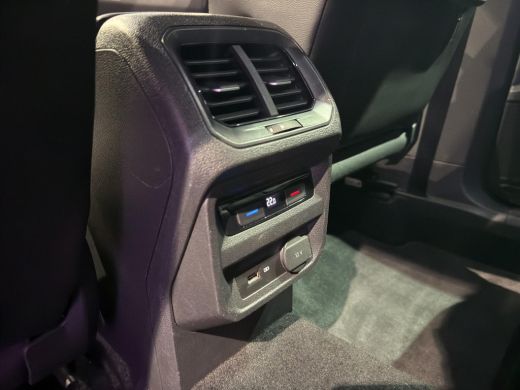 Volkswagen Tiguan 2.0 TSI 4Motion Highline Business R-Line Exterieur | Pano | Leder Elektr. stoelen en verw.| 20"| ... ActivLease financial lease