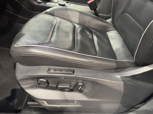 Volkswagen Tiguan 2.0 TSI 4Motion Highline Business R-Line Exterieur | Pano | Leder Elektr. stoelen en verw.| 20"| ... ActivLease financial lease