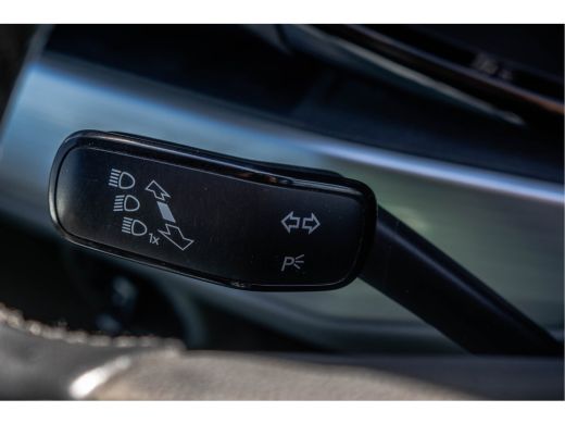 Volkswagen Transporter 2.0 TDI BULLI | L1H1 | 150PK | LED | Automaat | Camera | Carplay | PDC | Trekhaak ActivLease financial lease