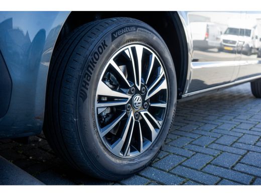 Volkswagen Transporter 2.0 TDI BULLI | L1H1 | 150PK | LED | Automaat | Camera | Carplay | PDC | Trekhaak ActivLease financial lease