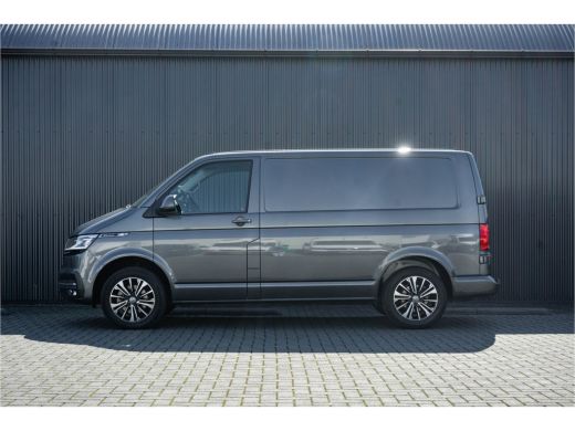 Volkswagen Transporter 2.0 TDI BULLI | L1H1 | 150PK | LED | Automaat | Camera | Carplay | PDC | Trekhaak ActivLease financial lease
