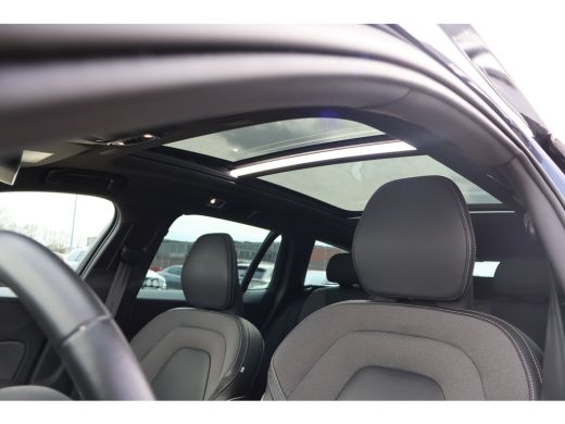 Volvo  V60 2.0 B3 R-Design | Trekhaak | Pano | Harman Kardon | ActivLease financial lease