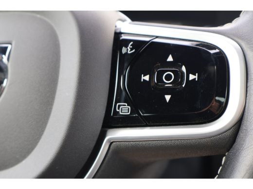 Volvo  V60 2.0 B3 R-Design | Trekhaak | Pano | Harman Kardon | ActivLease financial lease