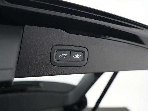 Volvo  V60 2.0 T6 Plug-in hybrid AWD Plus Dark | 360&deg; | Harman/Kardon | BLIS | Trekhaak | ActivLease financial lease