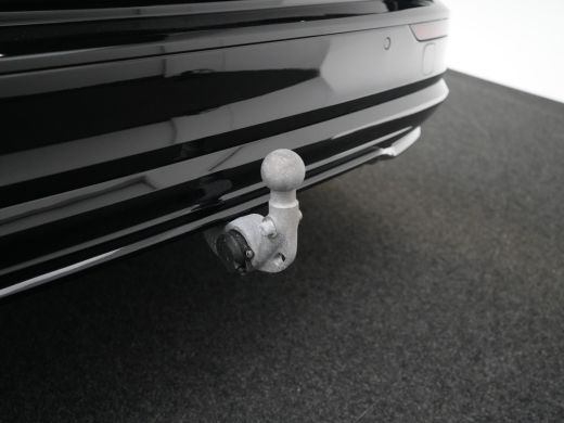 Volvo  V60 2.0 T6 Plug-in hybrid AWD Plus Dark | 360&deg; | Harman/Kardon | BLIS | Trekhaak | ActivLease financial lease