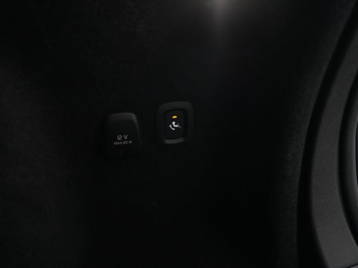 Volvo  V60 2.0 T6 Plug-in hybrid AWD Plus Dark | 360&deg; | Harman/Kardon | BLIS | Trekhaak | ActivLease financial lease