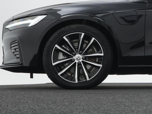 Volvo  V60 2.0 T6 Plug-in hybrid AWD Plus Dark | 360&deg; | Harman/Kardon | BLIS | Trekhaak | ActivLease financial lease
