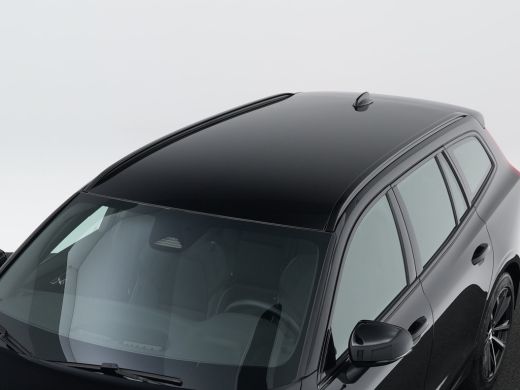 Volvo  V60 2.0 T6 Plug-in hybrid AWD Plus Dark | 360&deg; | Harman/Kardon | BLIS | Trekhaak | ActivLease financial lease