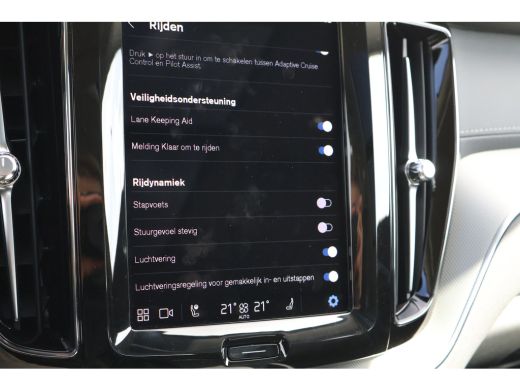 Volvo  XC60 2.0 T6 Plug-in hybrid AWD Ultimate Bright | Harman Kardon | Luchtvering | Panoramadak | 21"| ActivLease financial lease