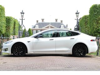 Tesla Model S SPECIAL BLACK EDITION | NL-AUTO! | 1E EIGENAAR! | PANODAK | AUTOPILOT | LUCHTVERING | LEDER/STOF ...