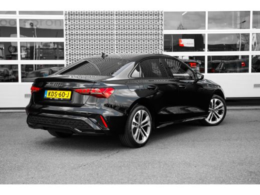 Audi A3 Limousine 30 TFSI S edition | Trekhaak | Carplay | Comfortpakket Plus | Achteruitrijcamera | ActivLease financial lease