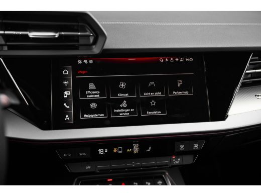 Audi A3 Limousine 30 TFSI S edition | Trekhaak | Carplay | Comfortpakket Plus | Achteruitrijcamera | ActivLease financial lease