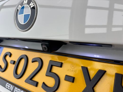 BMW 1 Serie Business Edition Plus | Sportstuur | Sportstoelen | Parkeersensoren voor en achter | Achteruitrij... ActivLease financial lease