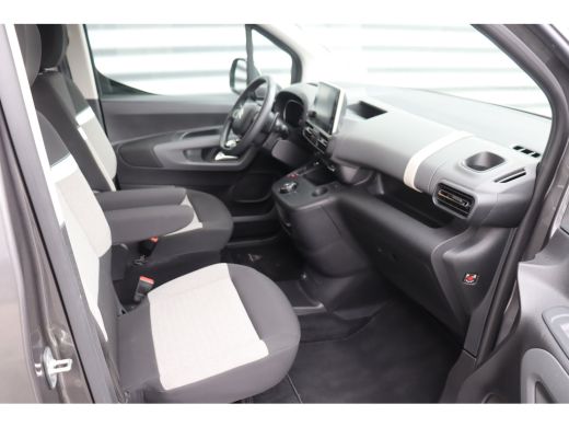 Citroën Berlingo Citroen 1.2 PURETECH 130PK SHINE AUTOMAAT / NAVI / CLIMA / LED / PDC / 17" LMV / CAMERA / KEYLESS... ActivLease financial lease