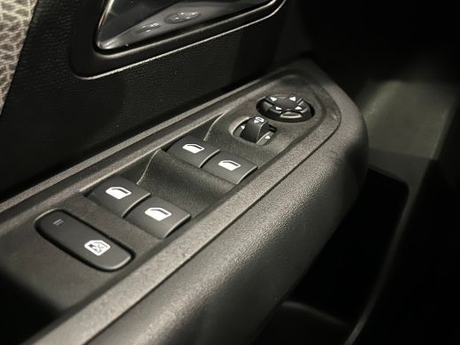 Citroën C4 1.2 Hybrid 136 Plus Camera | Navigatie | Carplay | Digitaal Dashboard | 18" Lichtmetaal | Cruise ... ActivLease financial lease