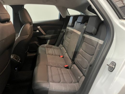 Citroën C4 1.2 Hybrid 136 Plus Camera | Navigatie | Carplay | Digitaal Dashboard | 18" Lichtmetaal | Cruise ... ActivLease financial lease