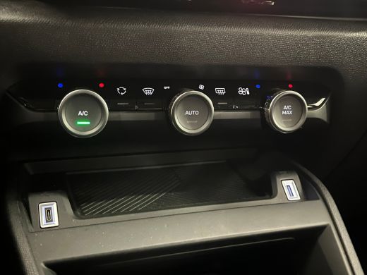 Citroën C4 1.2 Hybrid 136 Plus Camera | Navigatie | Carplay | Digitaal Dashboard | 18" Lichtmetaal | Cruise ... ActivLease financial lease