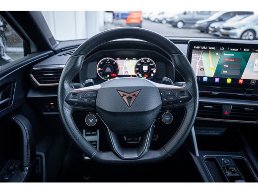 CUPRA Leon Sportstourer 1.4 VZ e-Hybrid 245PK | Achteruitrijcamera | Full-LED koplampen | Lichtmetalen velgen 19" ActivLease financial lease