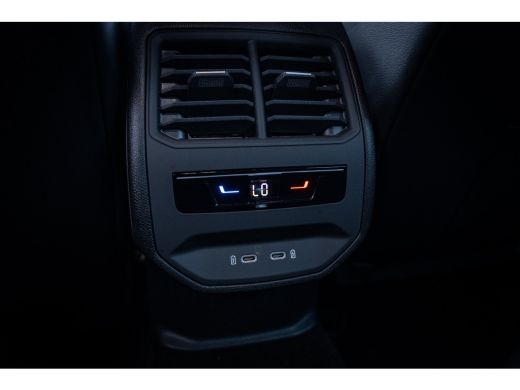 CUPRA Leon Sportstourer 1.4 VZ e-Hybrid 245PK | Achteruitrijcamera | Full-LED koplampen | Lichtmetalen velgen 19" ActivLease financial lease