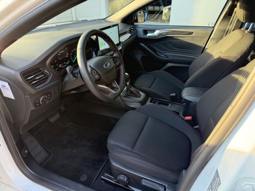 Ford Focus 1.0 EcoBoost Hybrid ST Line Automaat 155pk | Winter pack | Apdat. Cruise | Afneembare trekhaak | ... ActivLease financial lease