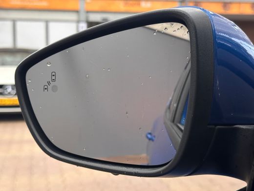 Ford Focus 1.0 EcoBoost Hybrid ST Line X Business Camera | Dode hoek | Lichtmetaal Getint glas | Navigatie |... ActivLease financial lease