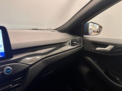 Ford Focus 1.0 EcoBoost Hybrid ST Line X Business Camera | Dode hoek | Lichtmetaal Getint glas | Navigatie |... ActivLease financial lease