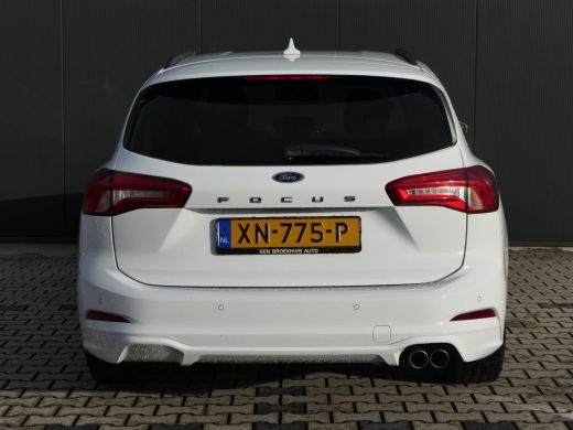 Ford Focus 1.0 EcoBoost ST Line | Winterpack | 18 Inch | LED | Privacy Glass | Navigatie | Keyless | CarPlay... ActivLease financial lease