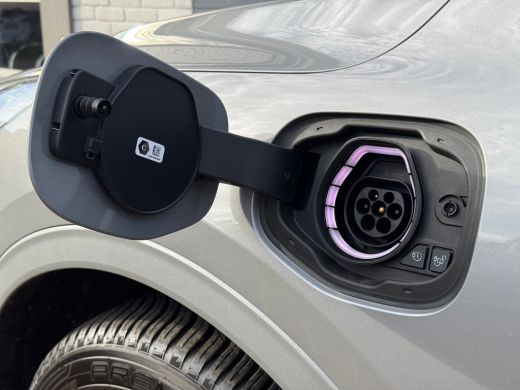 Ford Kuga 2.5 PHEV ST-Line 225pk | Navi | Winter Pack | ActivLease financial lease