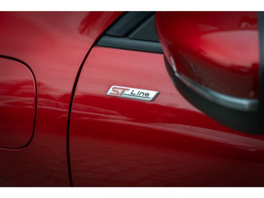 Ford Kuga 2.5 PHEV ST-Line X | Pano-dak | B&O audio | 100% Dealer Onderhouden | Full adaptive LED | Head-Up... ActivLease financial lease