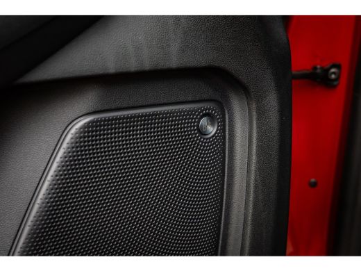 Ford Kuga 2.5 PHEV ST-Line X | Pano-dak | B&O audio | 100% Dealer Onderhouden | Full adaptive LED | Head-Up... ActivLease financial lease