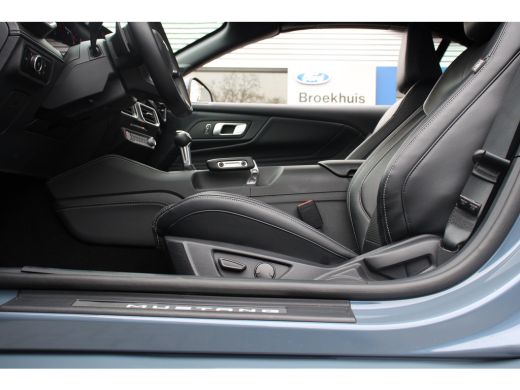 Ford Mustang Convertible 5.0 V8 GT | NL-AUTO! | UNIEK! | 1E EIGENAAR! | ADAPTIVE CRUISE | B&O |  LEDER | WINTE... ActivLease financial lease