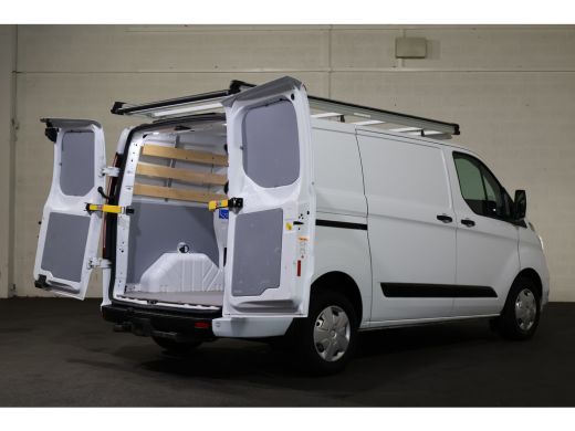 Ford Transit Custom 2.0 TDCI L1 H1 Trend Imperiaal Trekhaak ActivLease financial lease