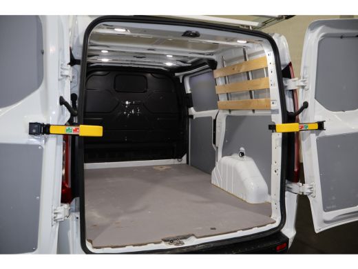 Ford Transit Custom 2.0 TDCI L1 H1 Trend Imperiaal Trekhaak ActivLease financial lease