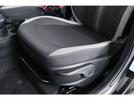 Hyundai i10 1.0 Comfort 5-zits | Automaat! | 1e Eigenaar! | Navi By App | Cruise Control | Airco | DAB ActivLease financial lease