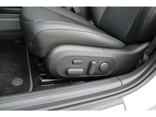 Hyundai IONIQ 6 Lounge 77.4 kWh | Leder | 360 camera | Elektrische voorstoelen met geheugenfunctie | Headup Displ... ActivLease financial lease